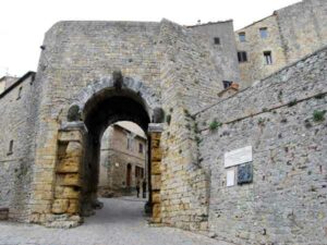 Borghi d’Italia: Volterra, la città dell’alabastro