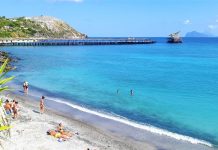 Spiaggia di pietra pomice a Lipari. Credits: Ph. Andrea Di Bella