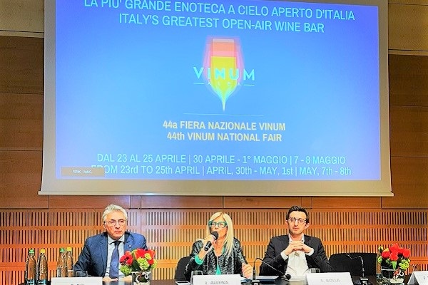 Vinum 2022: Carlo Bo, Liliana Allena, Emanuele Bolla. Credits: Giorgio Perottino – Getty 