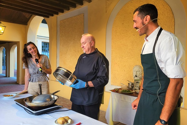 Gli chef Marmo e Viglietti al Sina Chefs’ Cup Contest. Credits Ph. Andrea Di Bella