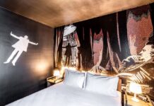 Muraless Art Hotel: Dedicata a Federico Fellini. Artist: Nello Petrucci