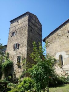casa-torre-Rocca-di-Roffeno
