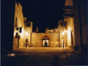 Lesina-l'antica-Porta(www.rinoderienzo.com)